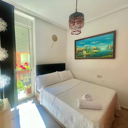 Privada En Piso Compartido Homestay *
