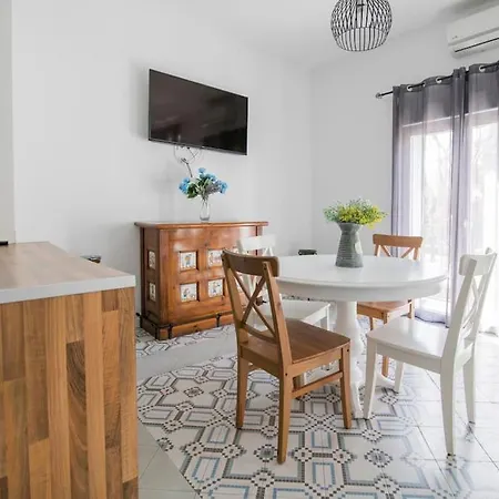 Cozy Flat In Center Feel The Vibe Selfcheckin *