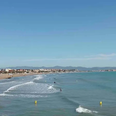 Botel Velero Menorquin Con Encanto