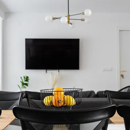 Espectacular Piso Reformado Al Lado Del Rio Turia Valencia