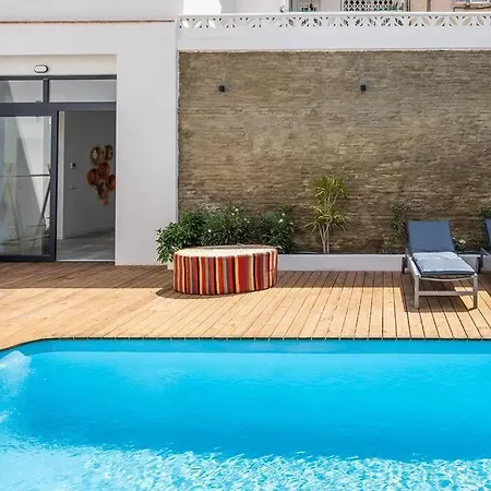Maison Avec Piscine A
