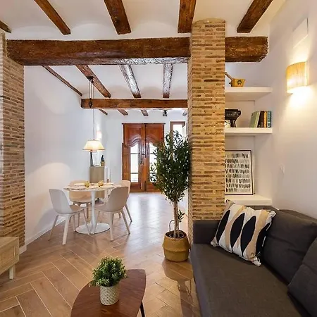 Beautiful Restored House With Terrace Apartamento Valencia