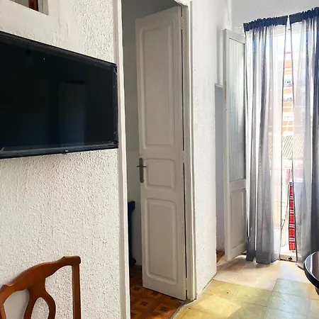 La Petxina In Shared Homestay