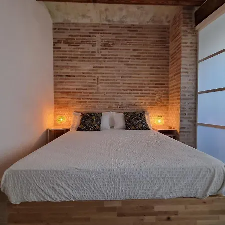 Centrica Y Encantadora Vivienda. * Valência