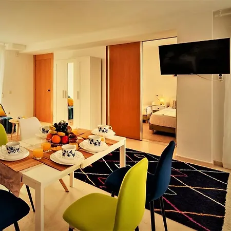 Penthouse Duplex In A 4 Floors Spanish House -8 Min To Center By Metro Apartamento Valência