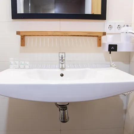 Vlc Host - Cuber Lägenhet