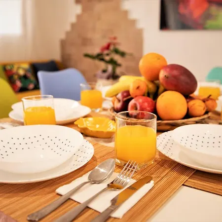 Penthouse Duplex In A 4 Floors Spanish House -8 Min To Center By Metro Apartamento *