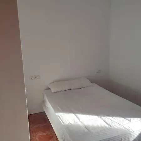 Homestay Bruno Rent - Ruzafa Downtown - Central Park - Train Strations Valencia