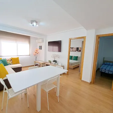 Centrico En Proximo Parada De Metro Angel Guimera Valencia