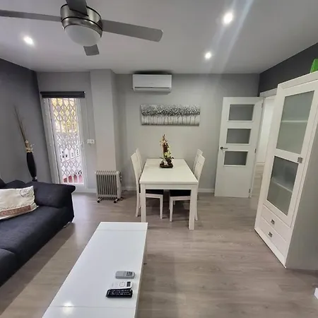 Precioso Reformado Con Terraza, 4 Habs Lägenhet *