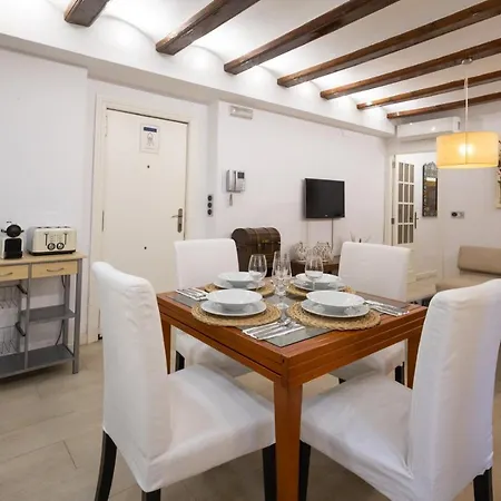 Florit Flats - The Old Town Apartment *