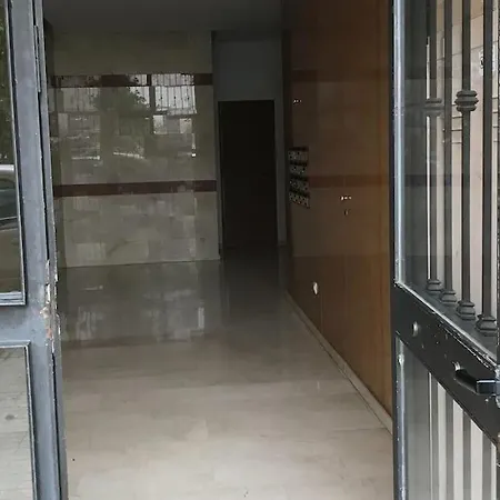 Cómodo Y Espacioso Con Parking *