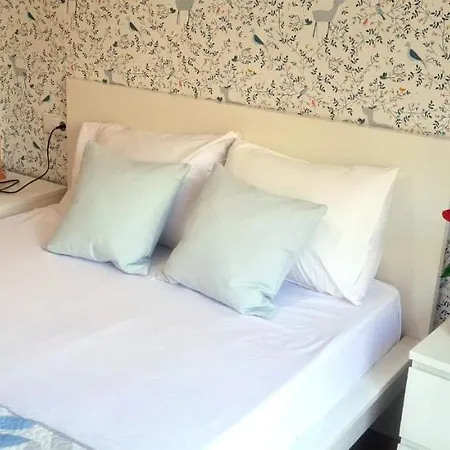 Mediterraneo By Neohotels-centro 8 Min By Metro