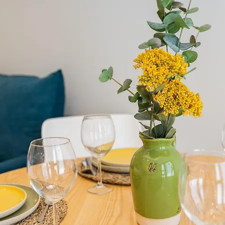 Florit Flats - The Turia Park Lofts - 4 Guests- Ac & Wifi - Near City Centre * Валенсия