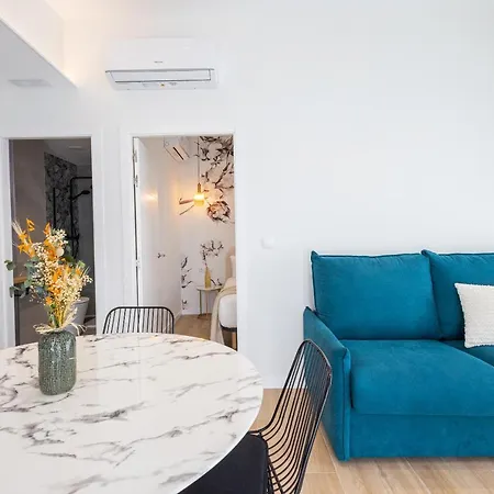 Florit Flats - The *