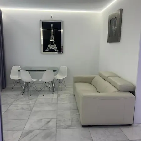 Сasa de vacaciones Deluxe House