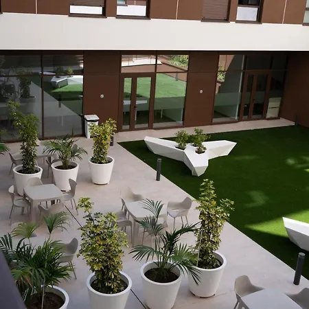 Micampus Avenida Del Puerto - Residencia De Estudiantes