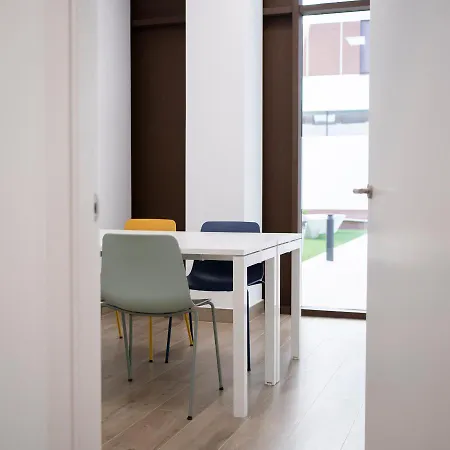 Micampus Avenida Del Puerto - Residencia De Estudiantes *