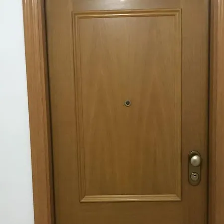 Comodo Y Espacioso Con Parking Βαλένθια