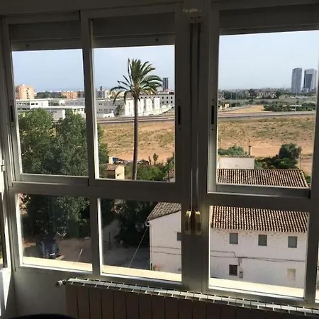 Comodo Y Espacioso Con Parking