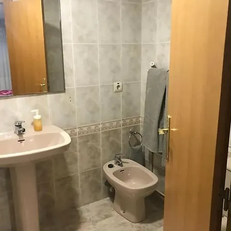 Comodo Y Espacioso Con Parking Βαλένθια