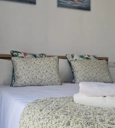 Mediterráneo By Neohotels-centro 8 Min By Metro 4* Valência