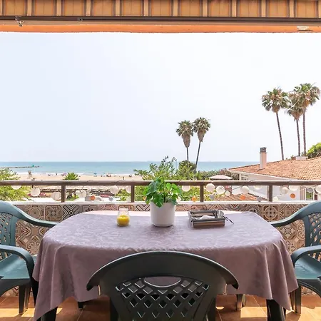 Apartment Isola Beachside