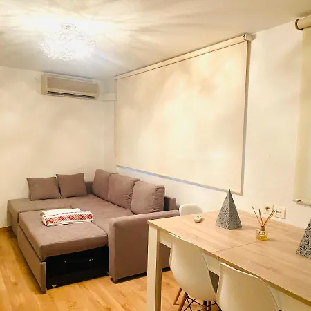 Apartment Hrooms Estudio Boutique *