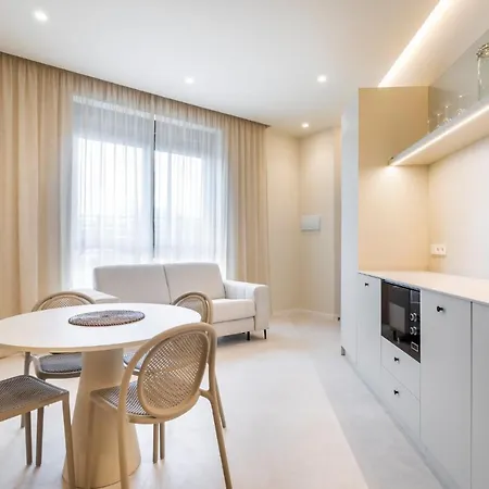 North Station Pen-suites *