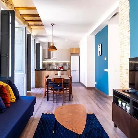 Well Lit And Creatively Designed Appartement Valencia
