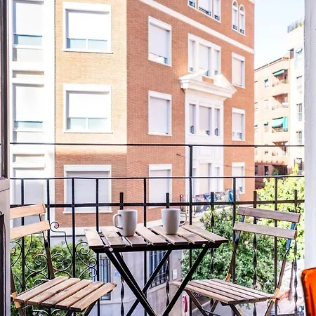 Amazing With Afun And Friendly Atmosphere Βαλένθια