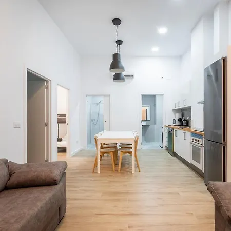 Apartamento 10 Pax, Ac, Wifi Gratis, Ciudad Artes Y Ciencias *
