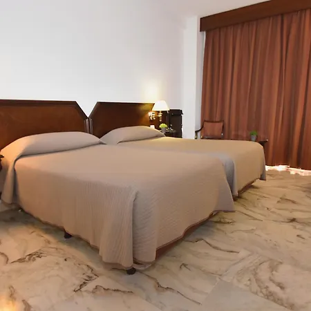 Szálloda Turia 4*