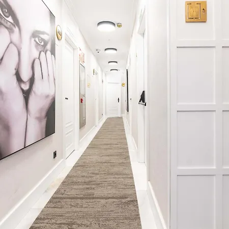 L&h Gran Via Hotel Valencia