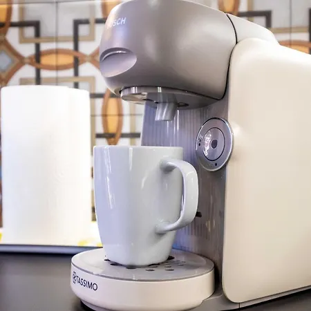 Quality With Homely Decor * Valencia