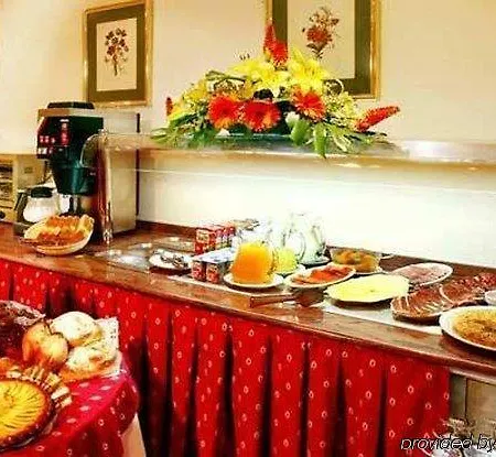 One Shot Colon Szálloda