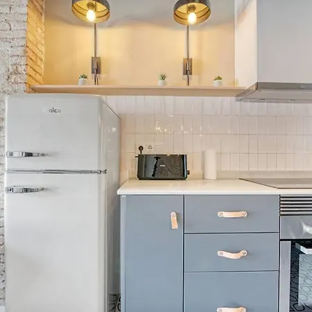 Апартаменты Cozy In The Heart Of The *