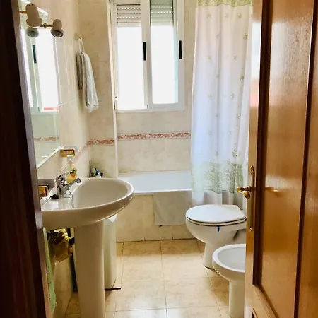 Private Single In Ruzafa, Ladies Only, Non Smoker בית אירוח