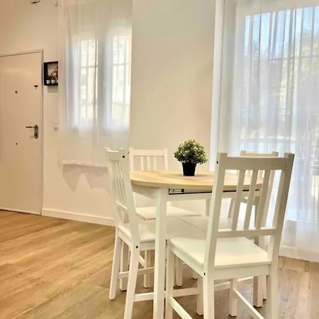 Acogedor 5 Personas Apartamento