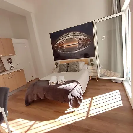 Apartamento En Valencia, Entre El Centro Y La Playa *