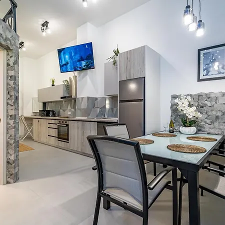 Apartman Exquisite With An Original Design *