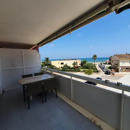 Con Vistas Al Mar A Pocos Metros De La Playa شقة