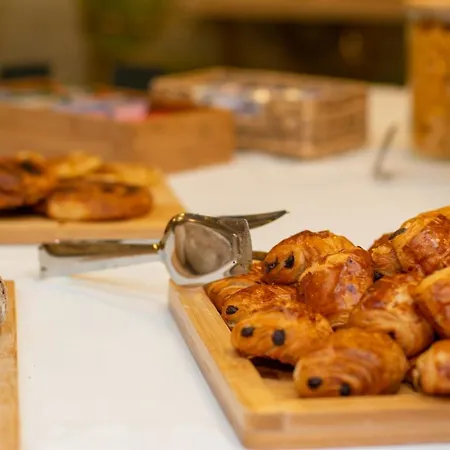 酒店 The Valentia Corretgeria 4*