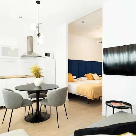 Blanq Marina Lägenhetshotell