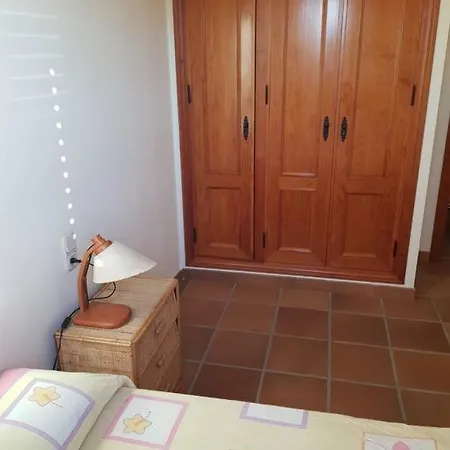 Adosado En La Playa De El Perellonet Con Piscina, Pista Tenis バレンシア