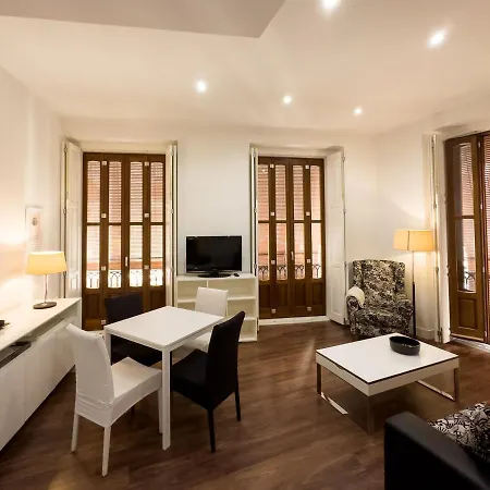 Market - Queen Square - Mid-term