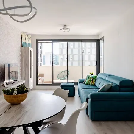 Precioso Apartamento En Residencial Con Piscina *
