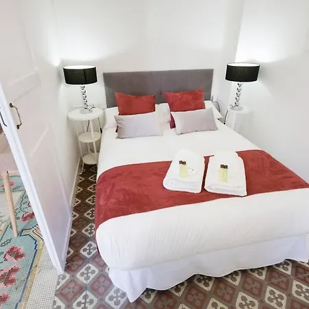 Apartment With Terrace And Parking *
