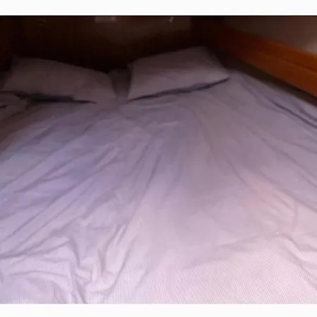 Velero En Club Nautico Mar Valencia