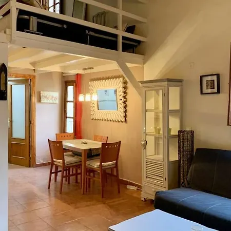 Duplex With A Beautiful Rooftop View Valenza